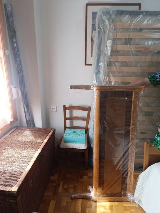 Cama de madera completa. Cama de cuerpo y medio.