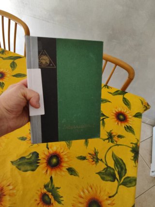 Volume Francobolli 400