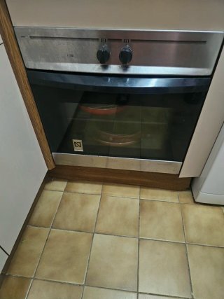 Frigorífico, lavadora, termo y horno cocina