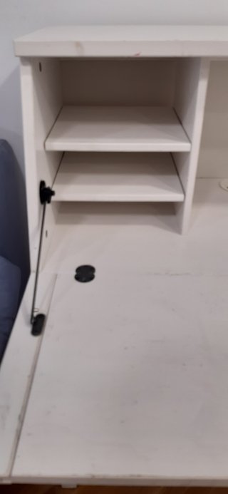 Secreter Ikea blanco madera.