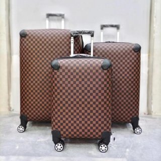 Maletas de viaje con diseño a cuadros