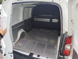 PARTNER PREMIUM STANDA - 2021 177 KM Apple CarPla