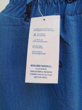Pantalón de verano azul estampado