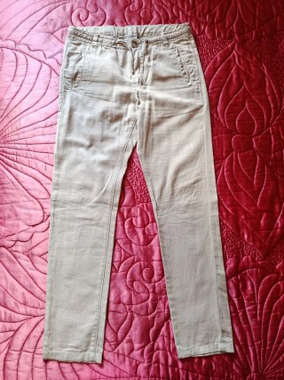 Chaqueta, pantalón y camisa de vestir.