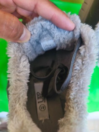 Zapatillas grises de mujer con forro