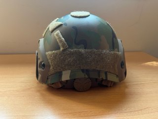 Casco Opscore Maritime Multicam con Placa Wilcox
