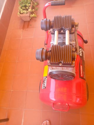 Compresor Mader 100L Silencioso