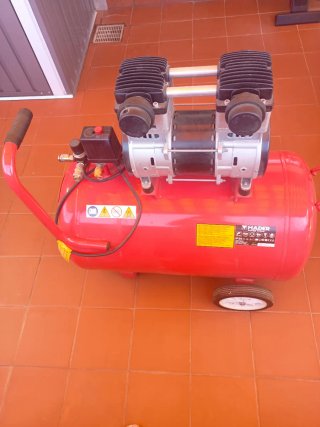 Compresor Mader 100L Silencioso