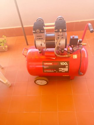 Compresor Mader 100L Silencioso