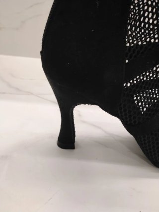 Tacones negros estilo Heels