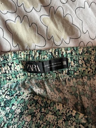 Falda pantalón Zara floral