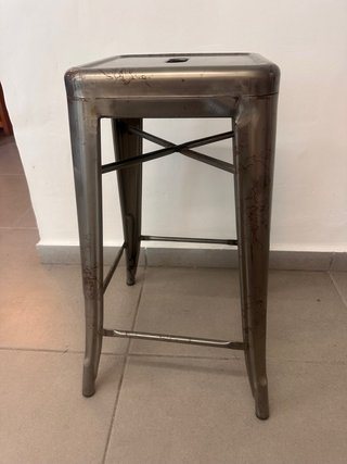 2 Taburetes Metálicos Estilo Industrial