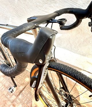 Bici Gravel On-One Pickenflick Titanio Talla L