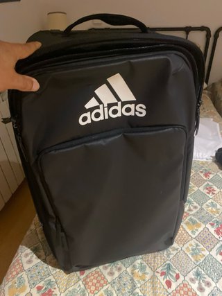 Maleta Adidas con ruedas negra