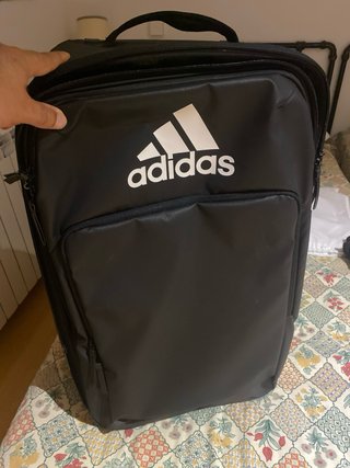 Maleta Adidas con ruedas negra