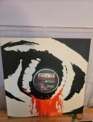 Fergis - Trauma People  Techno Schranz Nuevo
