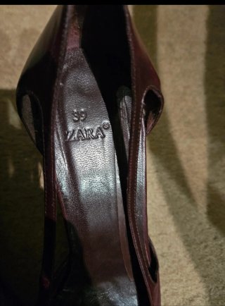 Salones Zara Talla 39  piel burdeos