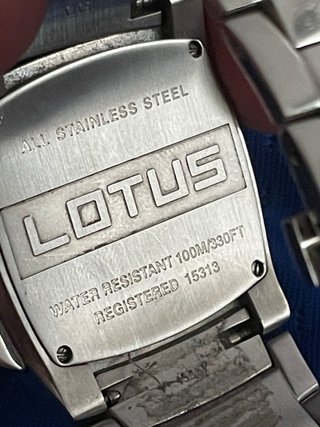 Reloj Lotus Plata