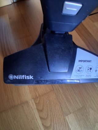Aspirador Escoba Nilfisk Handy 2-in-1