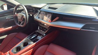 Audi e-tron GT 60 quattro 350 kW (476 CV)