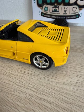 Ferrari F355 GTS Hot Wheels 1:18 Amarillo