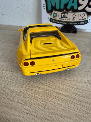Ferrari F355 GTS Hot Wheels 1:18 Amarillo
