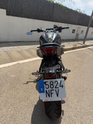 Yamaha MT-07 2025 Limitada A2 Negra + Quickshifter