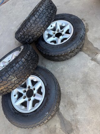 4 Llantas Nissan Terrano Neumaticos 235/75/15 109T