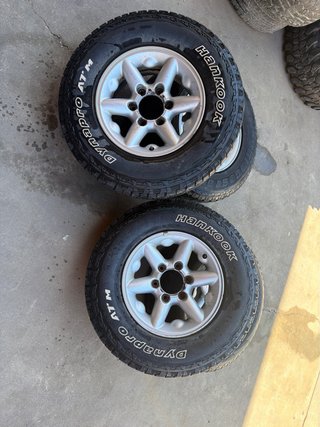 4 Llantas Nissan Terrano Neumaticos 235/75/15 109T