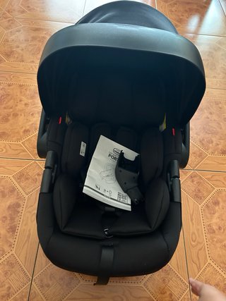 Silla de coche para bebé negra