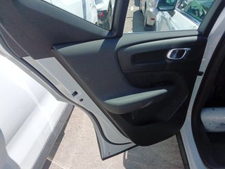 Volvo XC40 T4 PHEV Recharge Core Auto 155 kW (211 CV)