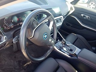 BMW Serie 3 330e 215 kW (292 CV)
