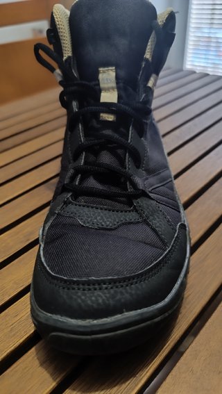 Botas Trekking / Montaña Quechua Negras y Beige