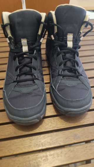 Botas Trekking / Montaña Quechua Negras y Beige