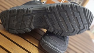 Botas Trekking / Montaña Quechua Negras y Beige