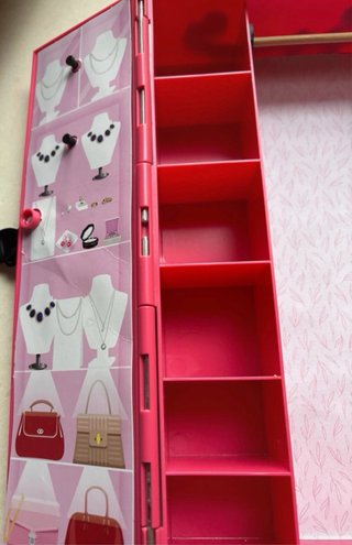 Armadio Barbie rosa con fiocco