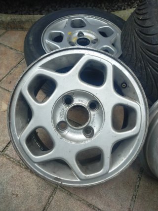 Llantas Ford Orion 14 Originales  OCASIÓN