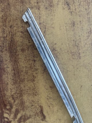 Junquillo Aluminio, aleta trasera Citröen diane 6