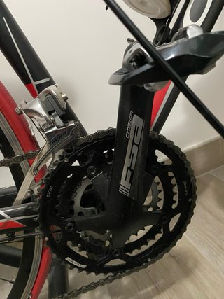 Bicicleta Orbea Avant Negra y Roja