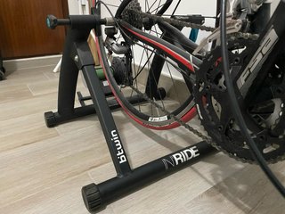 Bicicleta Orbea Avant Negra y Roja