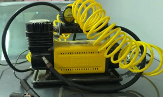 Compresor de aire T-MAX amarillo