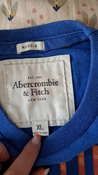 Camiseta Abercrombie & Fitch A&F Azul