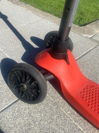 Patinete Oxelo Rojo 3 Ruedas Muy buen estado.