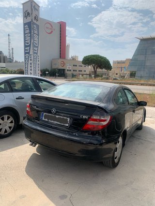 Mercedes-Benz Clase C 2006 AVERIADO