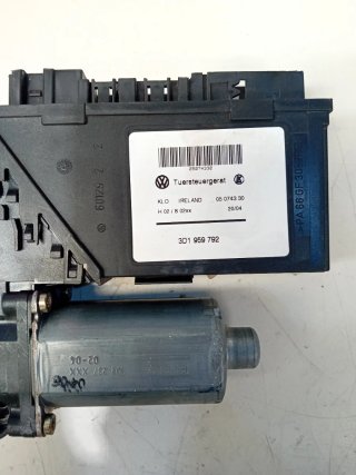 Motor Elevalunas Delantero Izq. Audi A4 0130821765