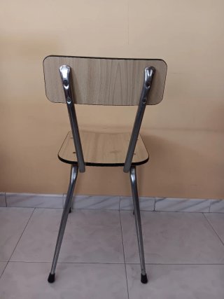 Silla formica color madera y metal