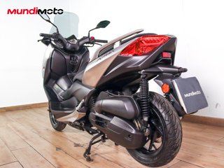 YAMAHA X-MAX 125