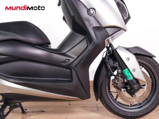 YAMAHA X-MAX 125