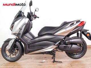 YAMAHA X-MAX 125