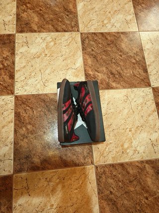 Adidas Predator Freestyle CNY Negro/Rojo